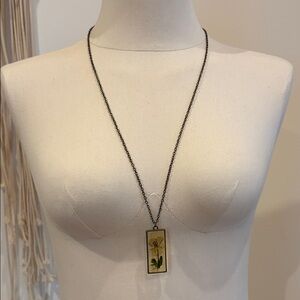 Pretty Pressed Flower Glass Necklace Botanical Hand Made Bohemian